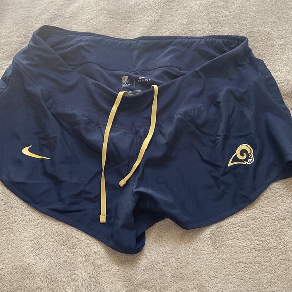 Nike Pants - Women’s LA Rams shorts L
